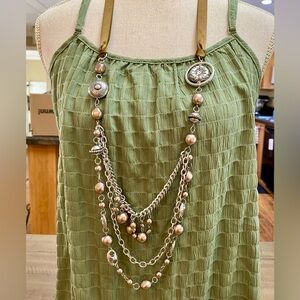 Paparazzi “All the Trimmings” Necklace & Earrings Set